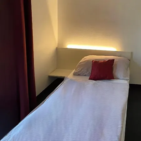 Motel Caldor - 24h Self-check In Münchendorf