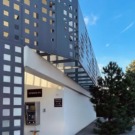 Caldor - 24h Self-check In Motel Münchendorf