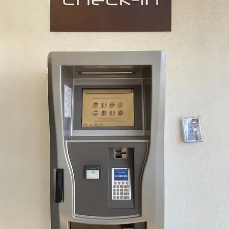 Caldor - 24h Self-check In Münchendorf